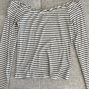 🌟 Off Shoulder Top🌟